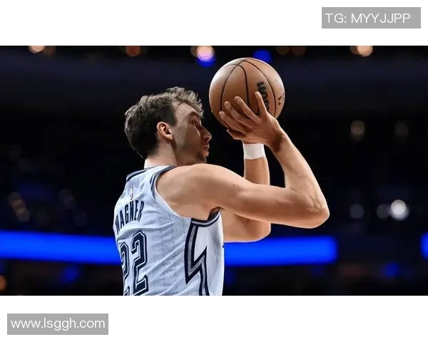 被文班完全打爆了！热火内线新星面对顶级天赋时还是差了一些？